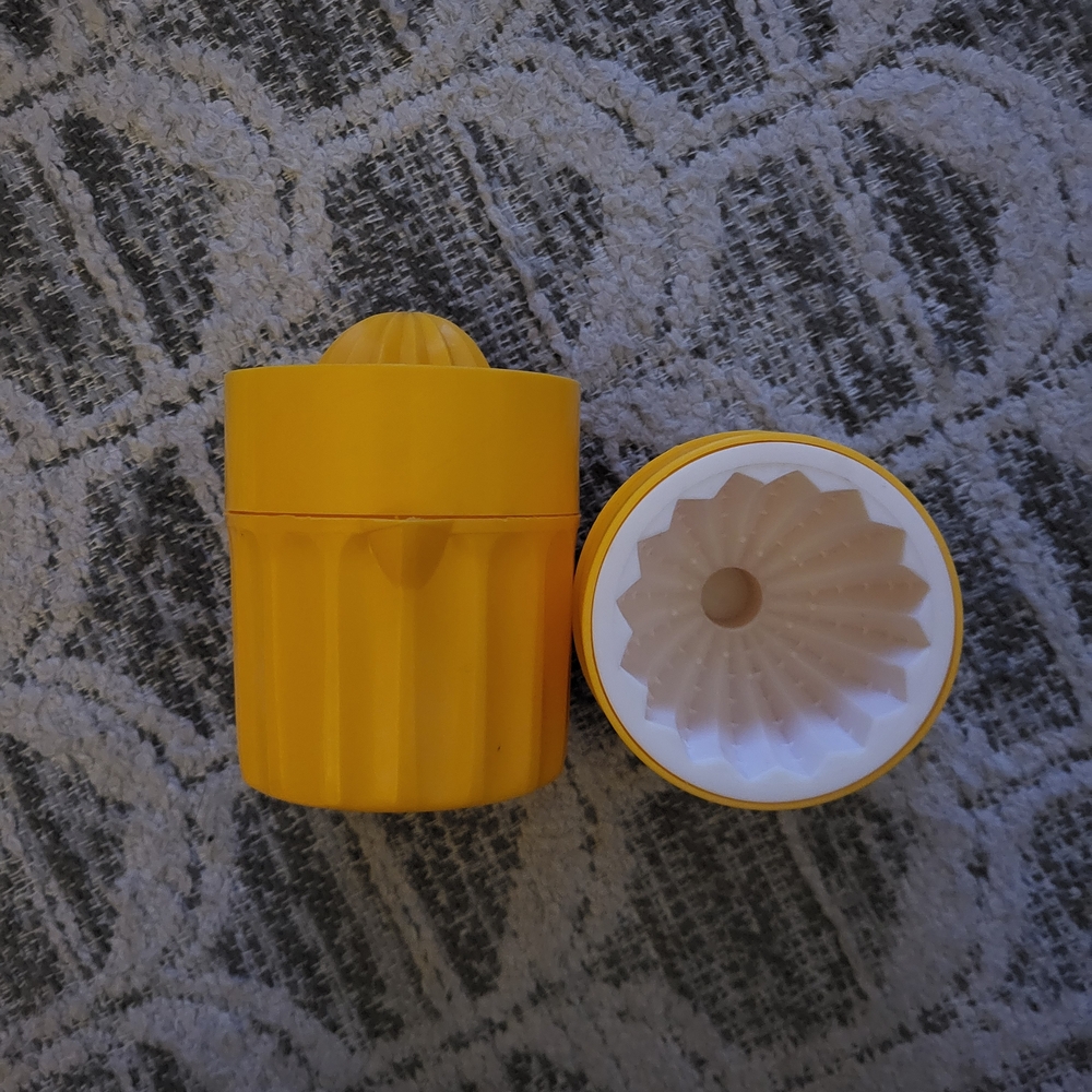 Yellow Citrus Juicer